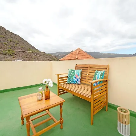 Panoramic View Holiday In Arona With Bubble Bath Bath Holiday home *